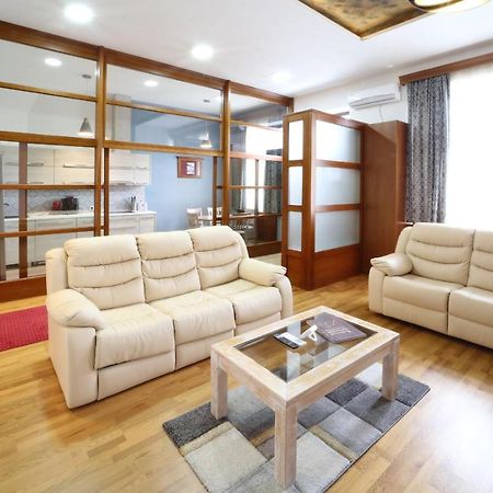 Virág Apartman Luxury Odorheiu Secuiesc Exterior foto